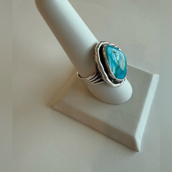 Vintage Sterling Silver Turquoise Statement Ring - Picture 4 of 7